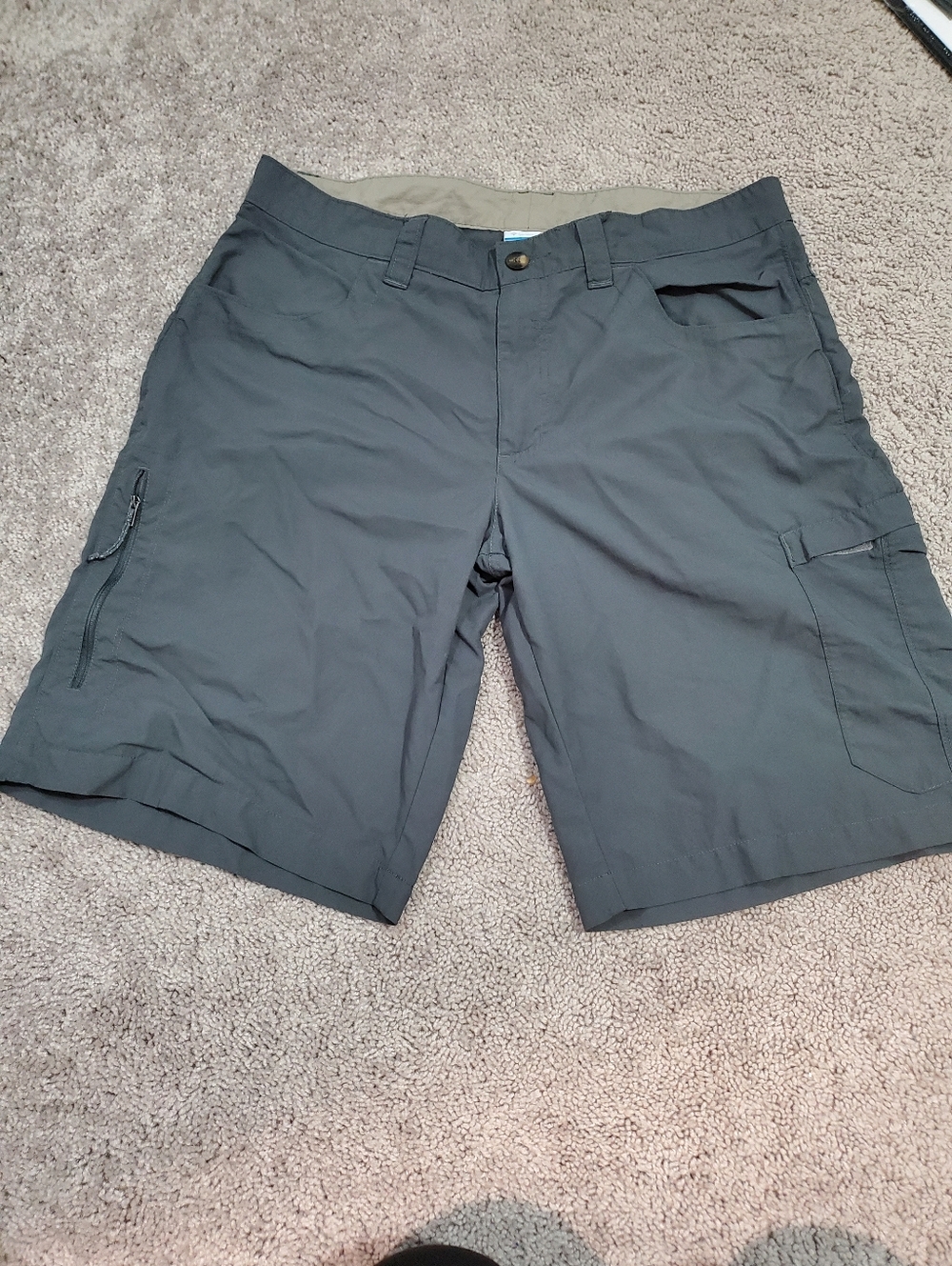Columbia Gray Blue Colored Camping Hiking Shorts Size 36